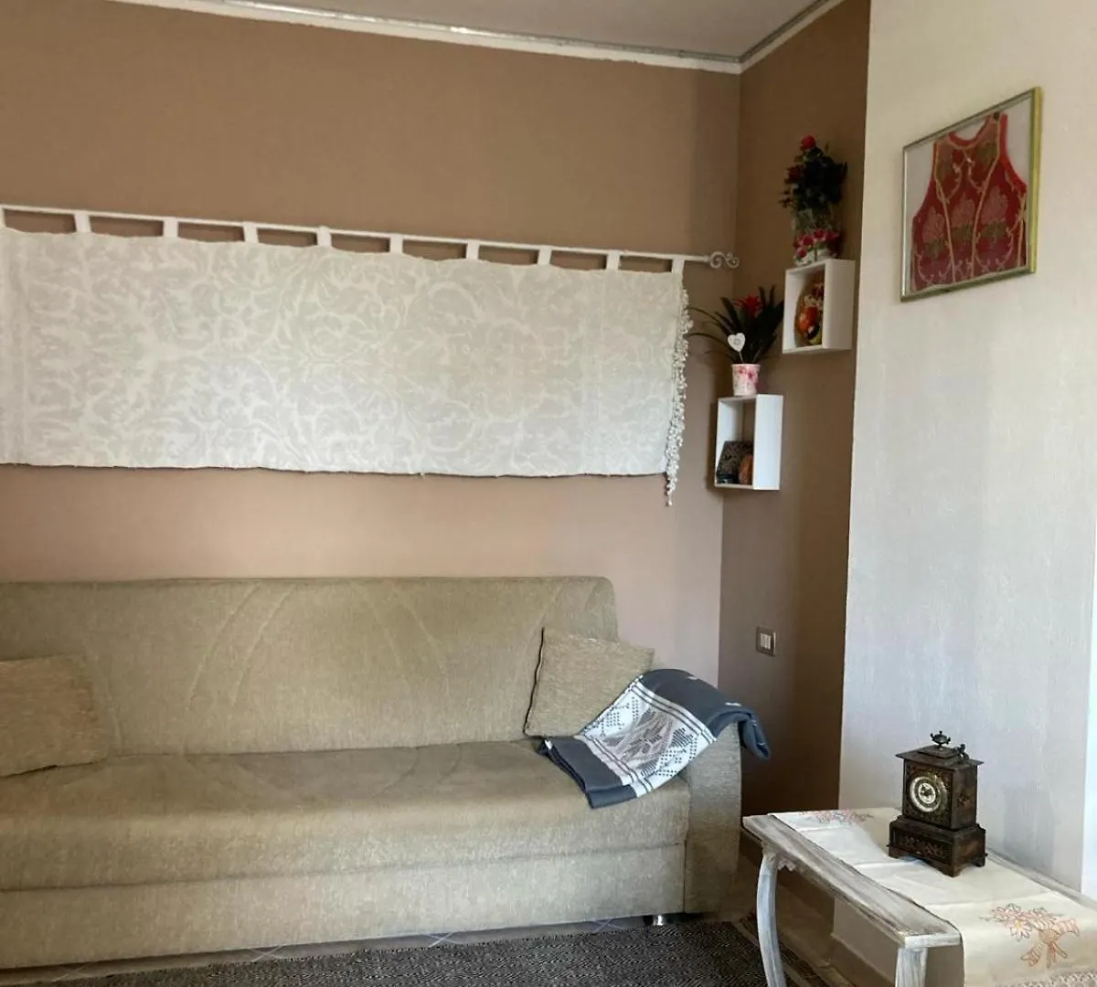 S'Imbusthouse Apartment Oristano 0*,